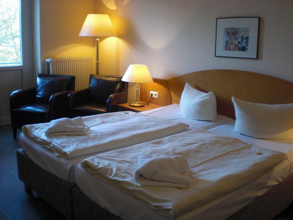 Nocleg ze śniadaniem Strandhotel Garni Kormoran Zinnowitz