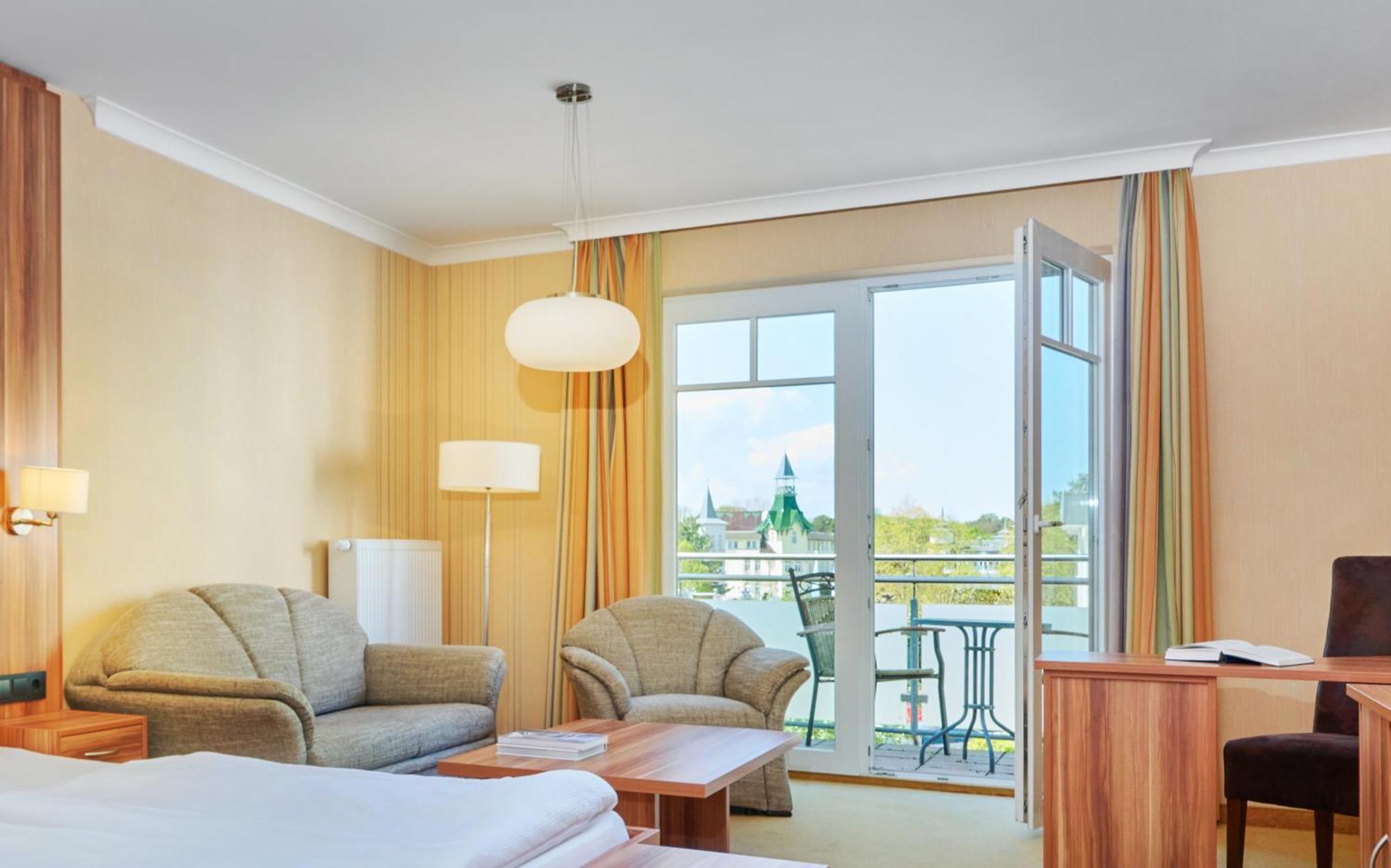Nocleg ze śniadaniem Strandhotel Garni Kormoran 3*