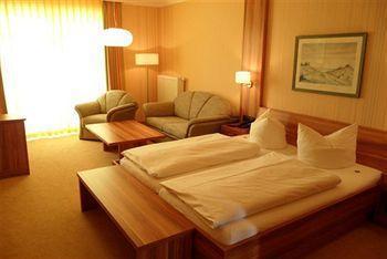 Nocleg ze śniadaniem Strandhotel Garni Kormoran